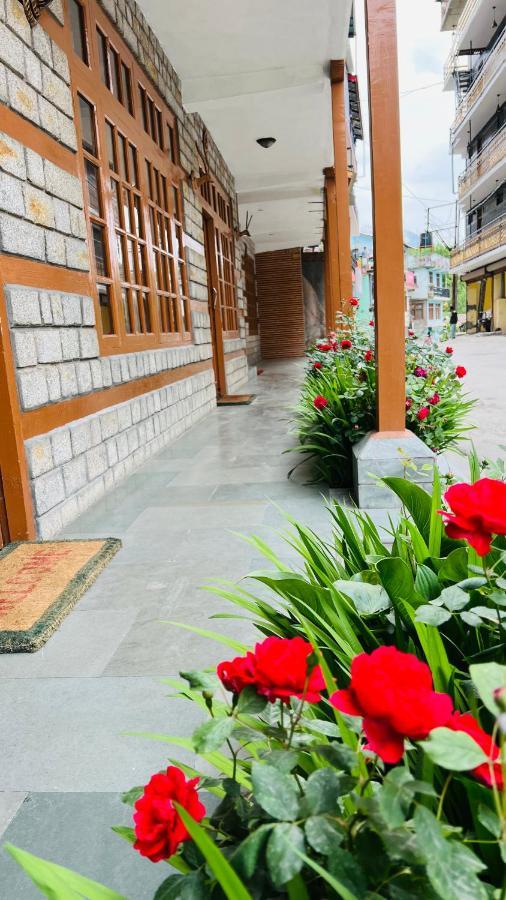 Sita Classic, Most Comfortable Family Hotel In Manali Extérieur photo